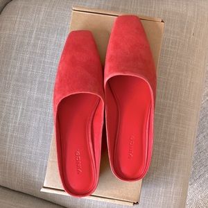 Vince Valentina Square Toe Mule. New with box. Never worn. US 7
